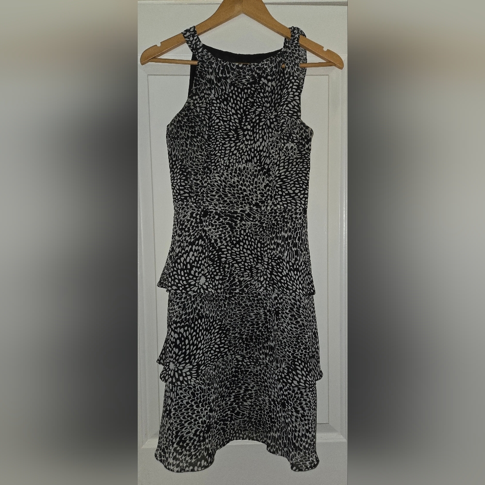 Jessica Howard Petite Black and White Patterned Dress 4P